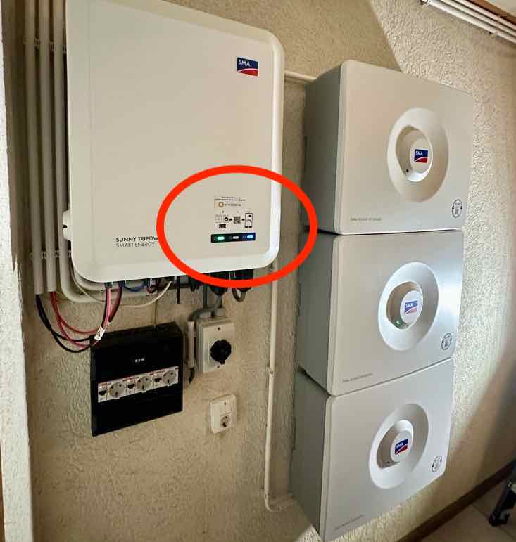 stpse-met-3-batterijen-encirkel-om-qr-code